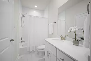 1648 Bonnie Brae St, Houston, TX 77006 - Photo 30