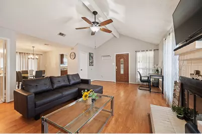 10739 Parkland Woods Dr, Sugar Land, TX 77498 - Photo 8