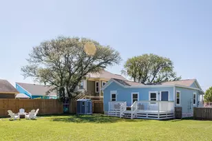 5801 Ave S 1/2, Galveston, TX 77551 - Photo 4