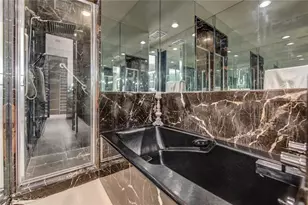 5 River Hollow Ln, Houston, TX 77027 - Photo 26