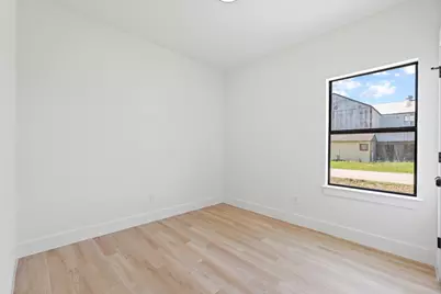 201 S 2nd Street, Beasley, TX 77417 - Photo 12