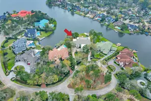 10 W Isle Pl, The Woodlands, TX 77381 - Photo 2