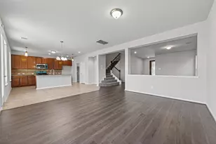 11711 Newel Elm St, Houston, TX 77038 - Photo 12