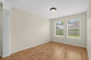 518 Starksboro Ct, Houston, TX 77073 - Photo 12