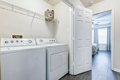 8103 Singing Sonnet Ln, Houston, TX 77072 - Photo 14