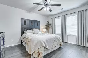 8103 Singing Sonnet Ln, Houston, TX 77072 - Photo 16