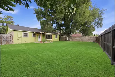 8614 Sherrywood Drive, Houston, TX 77044 - Photo 26
