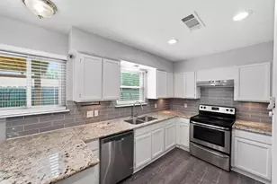 8614 Sherrywood Dr, Houston, TX 77044 - Photo 16