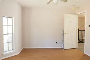 1015 Highland Woods Dr, Highlands, TX 77562 - Photo 22