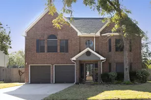 1015 Highland Woods Dr, Highlands, TX 77562 - Photo 1