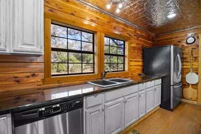 1465 County Road 401, Edna, TX 77957 - Photo 16