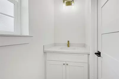 10710 Candlewood Drive, Houston, TX 77042 - Photo 24