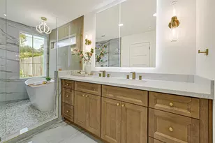 10710 Candlewood Dr, Houston, TX 77042 - Photo 16