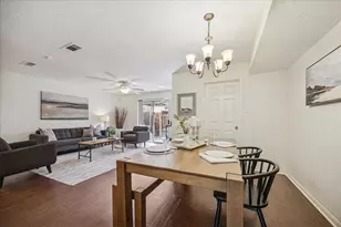 14209 Lost Meadow Ln, Houston, TX 77079 - Photo 8