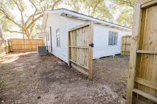 2518 Daugherty St, Waller, TX 77484 - Photo 20