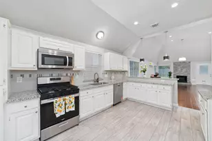 13551 Pasa Robles Ln, Houston, TX 77083 - Photo 10