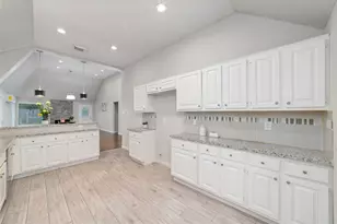 13551 Pasa Robles Ln, Houston, TX 77083 - Photo 12