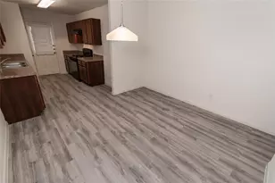 5731 Post Oak Manor Dr, Houston, TX 77085 - Photo 4