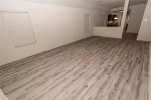 5731 Post Oak Manor Dr, Houston, TX 77085 - Photo 6