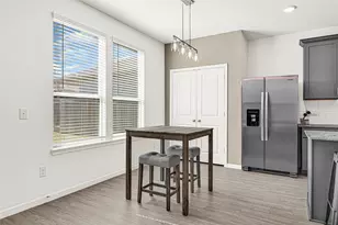 318 Maple Bark Trl, Conroe, TX 77378 - Photo 8