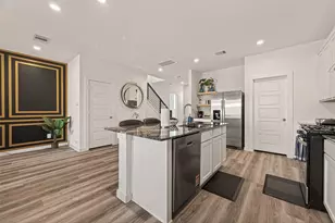 10514 Wellesley Ter Trl, Houston, TX 77051 - Photo 6