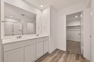 10514 Wellesley Ter Trl, Houston, TX 77051 - Photo 16