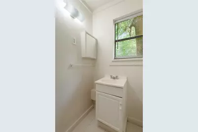 712 Cline Street #D, Huntsville, TX 77340 - Photo 14