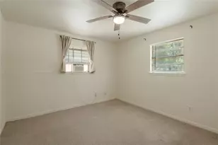 712 Cline St, Huntsville, TX 77340 - Photo 10