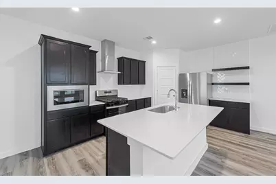 3002 Crown Gate Drive, Houston, TX 77047 - Photo 8