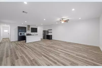 3002 Crown Gate Drive, Houston, TX 77047 - Photo 14