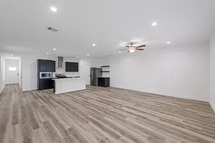 3002 Crown Gate Dr, Houston, TX 77047 - Photo 14