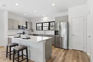 11917 N Hoa Sen Cir, Houston, TX 77072 - Photo 10