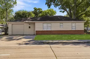 4418 Hirsch Rd, Houston, TX 77026 - Photo 1