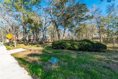 1810 Fm 517 Road E, Dickinson, TX 77539 - Photo 10