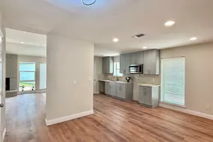 8911 Hendon Ln, Houston, TX 77036 - Photo 2