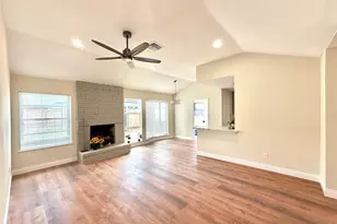 8911 Hendon Ln, Houston, TX 77036 - Photo 10
