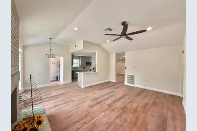 8911 Hendon Lane, Houston, TX 77036 - Photo 8