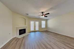 11938 Sonora Springs Dr, Tomball, TX 77375 - Photo 4