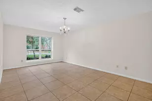 103 Breezy Point Pl, The Woodlands, TX 77381 - Photo 18