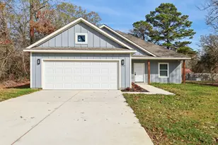 387 Autumn Ln, Livingston, TX 77351 - Photo 2