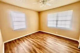 631 Roper St, Houston, TX 77034 - Photo 12