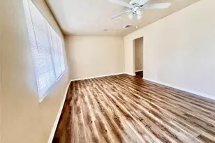 631 Roper St, Houston, TX 77034 - Photo 6