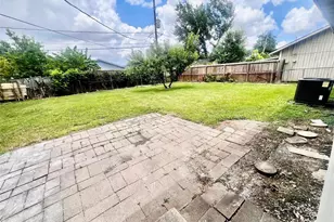 631 Roper St, Houston, TX 77034 - Photo 4