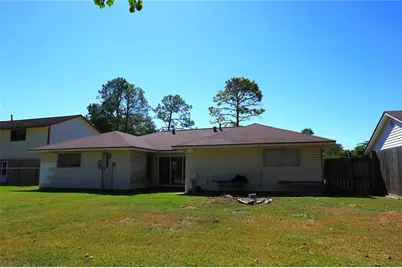206 Banyan Street, Lake Jackson, TX 77566 - Photo 14