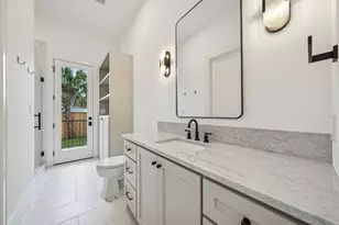 1227 Howard Ln, Bellaire, TX 77401 - Photo 22