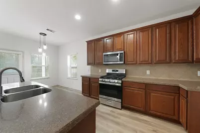 438 Oak Gate Drive, Conroe, TX 77304 - Photo 10