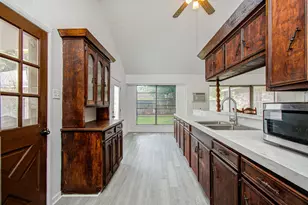 809 Collins St, Richmond, TX 77469 - Photo 46