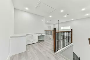 9202 Buffum St, Houston, TX 77051 - Photo 16