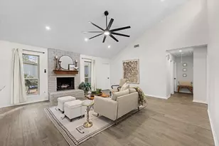 11707 Hillbrook Dr, Houston, TX 77070 - Photo 18