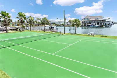 21801 Zachary Drive, Galveston, TX 77554 - Photo 40